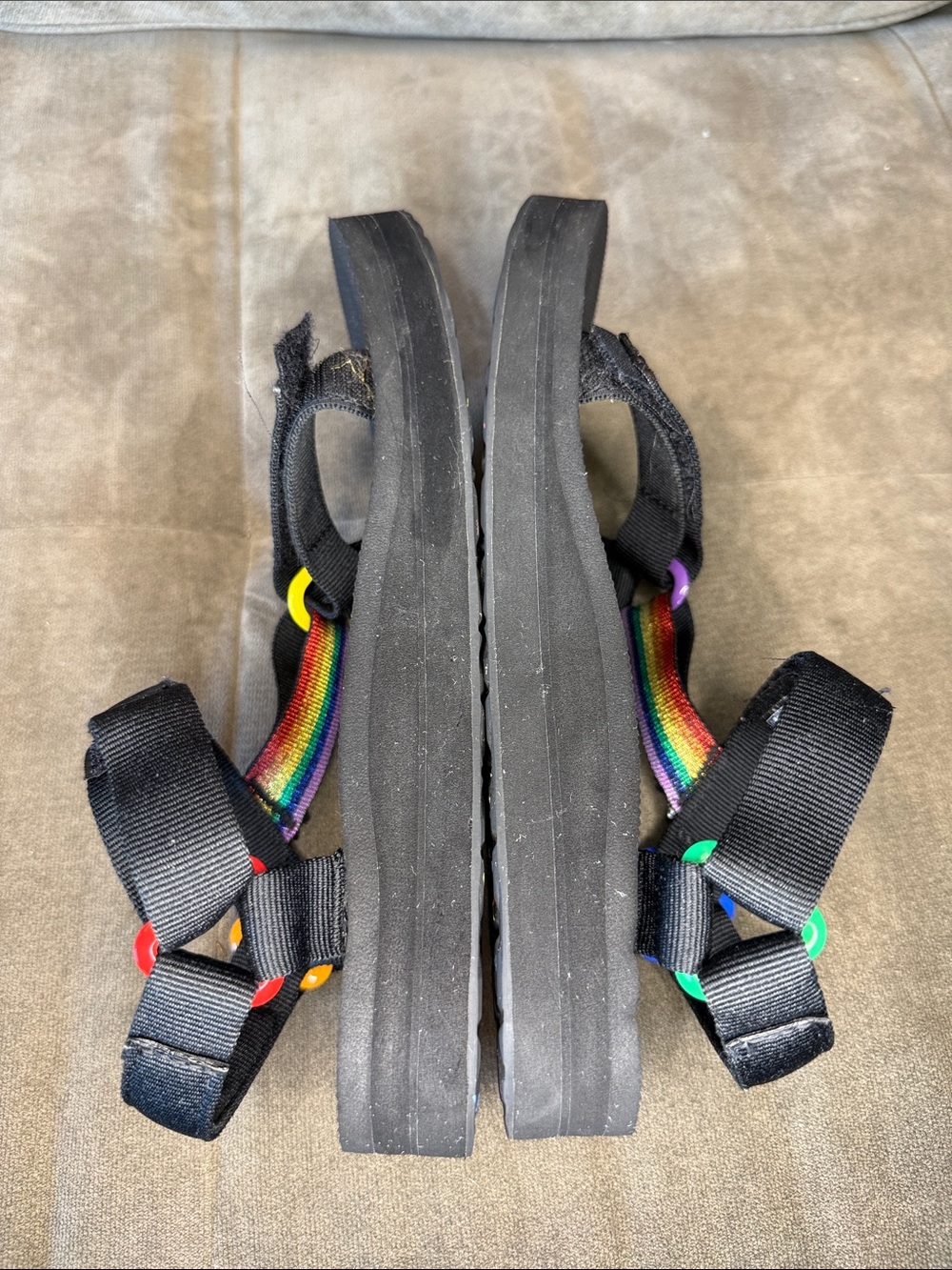 Teva Midform Universal Black Sandals with Metallic Rainbow Strap and - Picture 8 of 10